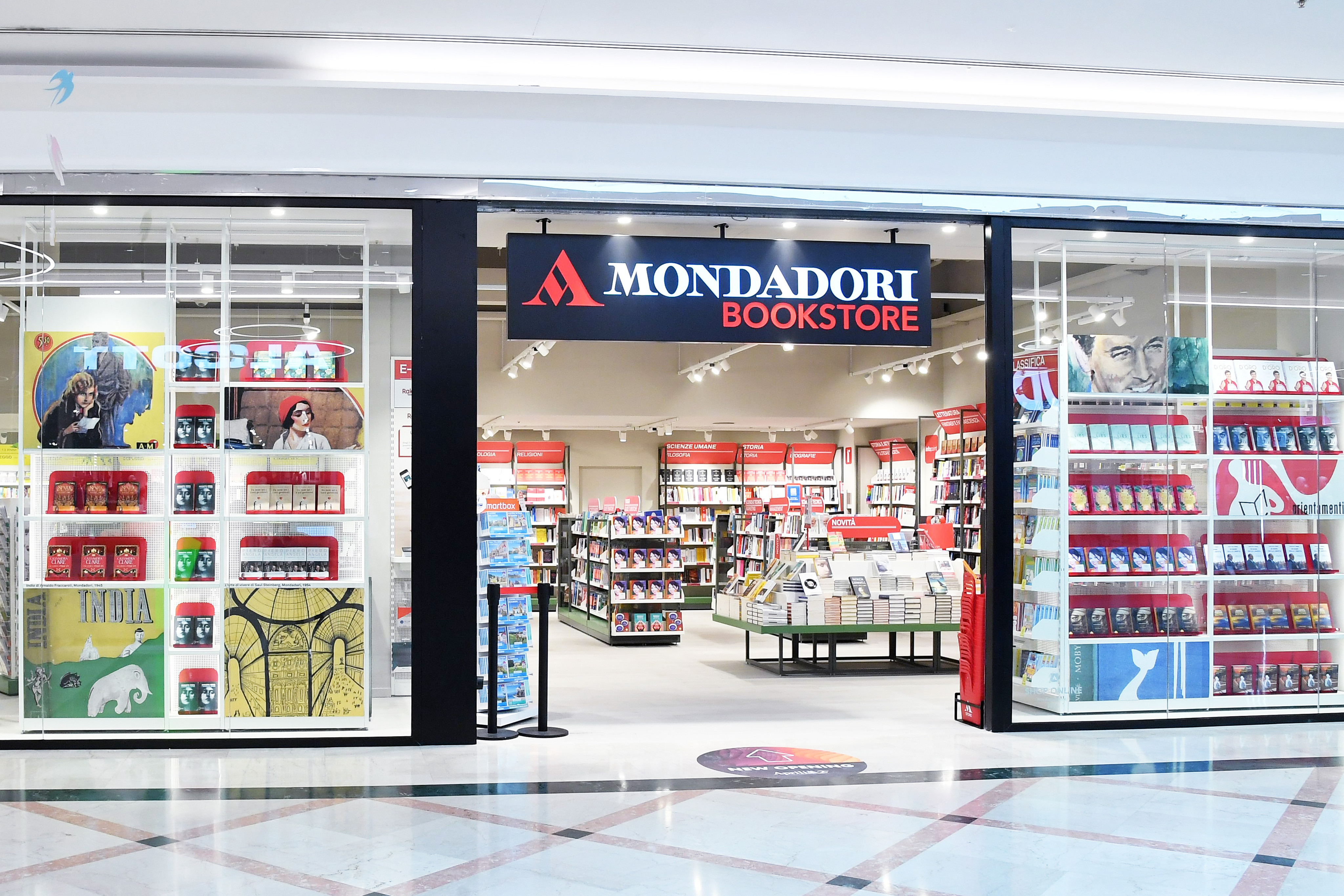 Mondadori Bookstore - Savigliano